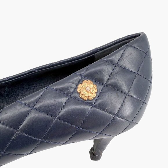 Chanel Camellia Cap Toe Pumps Navy Quilted Leather Low Heel Size 38.5 C US 7.5-8 - Picture 10 of 16